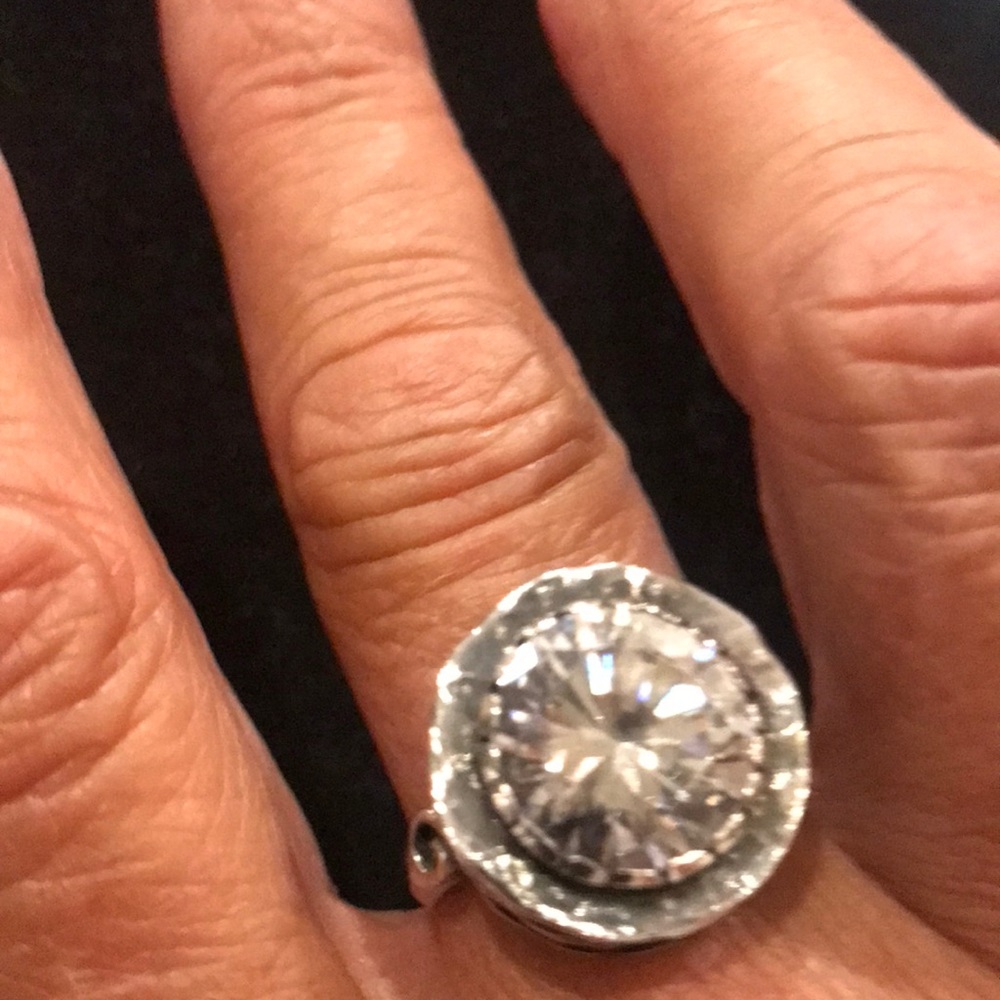 AuraStella Sterling Silver.925 cubic zirconia ring